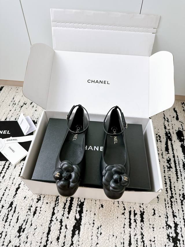 代购级品质｜Chanel 香奈儿25 A夏季新款山茶花单鞋 姐妹们！这双真的绝了！ 专柜正品级复刻版，从元宝山专柜1:1还原，全层真皮大底，意大利真皮鞋底，头层