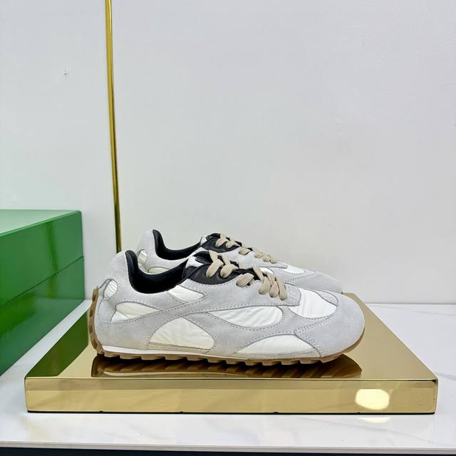 男+10 Bottega Veneta｜Bv葆蝶家 25Ss新款 阿甘鞋 德训运动鞋 Sneaker科技尼龙和绒面打造，灵感来自复古球鞋，全新演绎经典运动鞋，轻