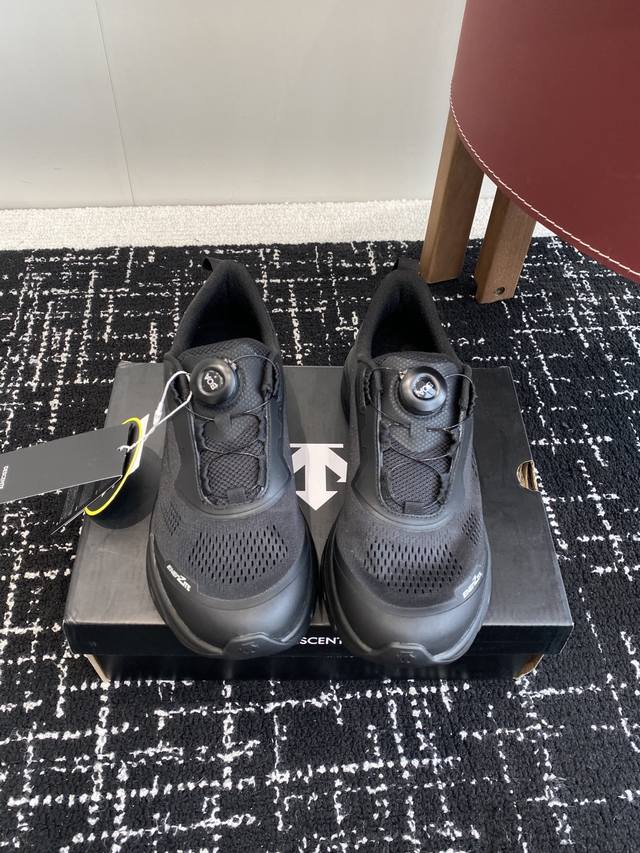 东莞代购级 迪桑特Descente Boa Running 户外运动跑鞋 广东大厂出品 超高还原度 独立私模开发，只为真正还原Z私人定制原版鞋面 舒适透气更好定