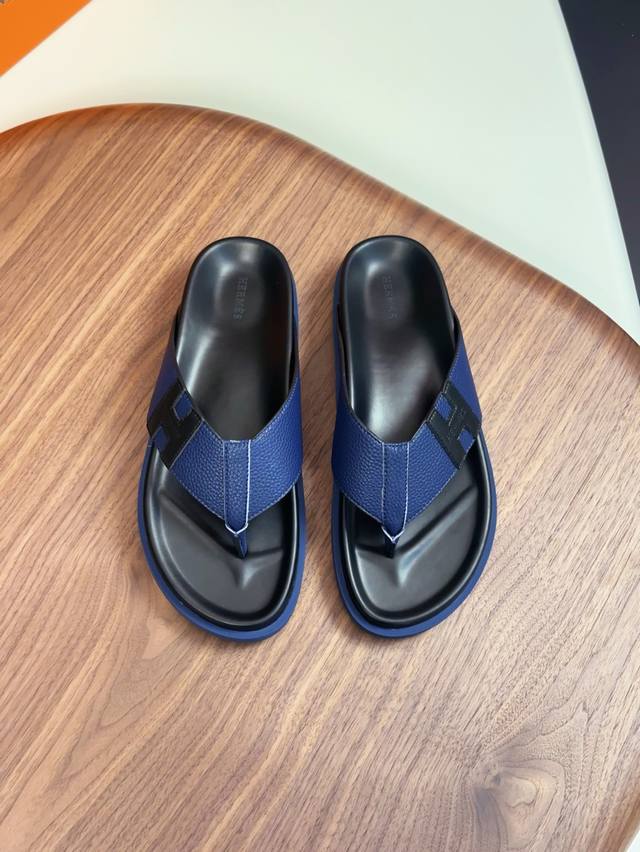 Hermes 80-44 38 45 46 订做 2025新款爱马仕拖鞋，面料牛皮，耐磨防滑橡胶大底。时尚大气 。