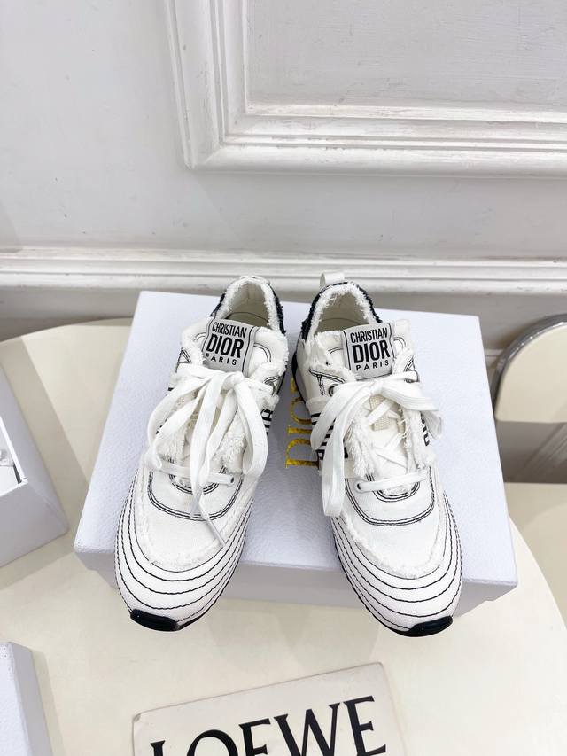 Dior 迪奥 25 2025秋季新品 顶级版本 专柜主打新款Optical-D 帆布流苏运动鞋德训鞋硬货上新 Bs代购级别！高级感十足！国内外博主刷爆的一款，