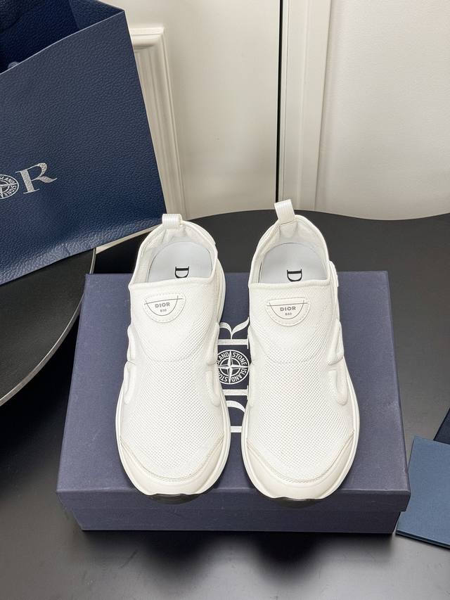 出厂价Pp： 仅男码 Dior 迪奥 2025春夏新款 B30摩登运动鞋 明星同款厚底套脚休闲跑鞋 Cd立体字母Logo懒人一脚蹬老爹鞋 市面顶级高端版本 材质