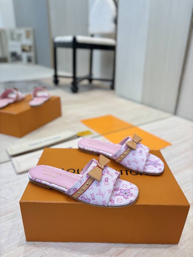 出厂价Pp： 顶级版本 Louis Vuitton Lv路易威登 25 春夏 最新玛丽珍单鞋 简约精致，高级感满满，尽显优雅气质～ 上脚超好看，拉满了夏日美鞋绝