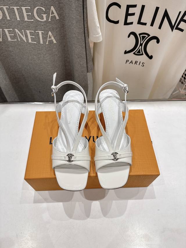 高版本出厂 Louis Vuitton Ss25 New Arrival Lv驴牌春夏系列新款高跟鞋凉鞋 简约精致，高级感满满，尽显优雅气质～上脚超好看，拉满了