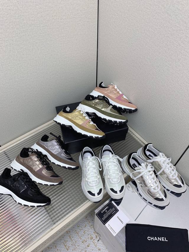 出厂 Chanel｜香奈儿25A最新德训鞋 休闲运动鞋 双C跑鞋 专柜同步 专柜非常火爆 非常难买的一款鞋 全网最火的厚底休闲鞋 可想而知小香控不可错过的 颜值