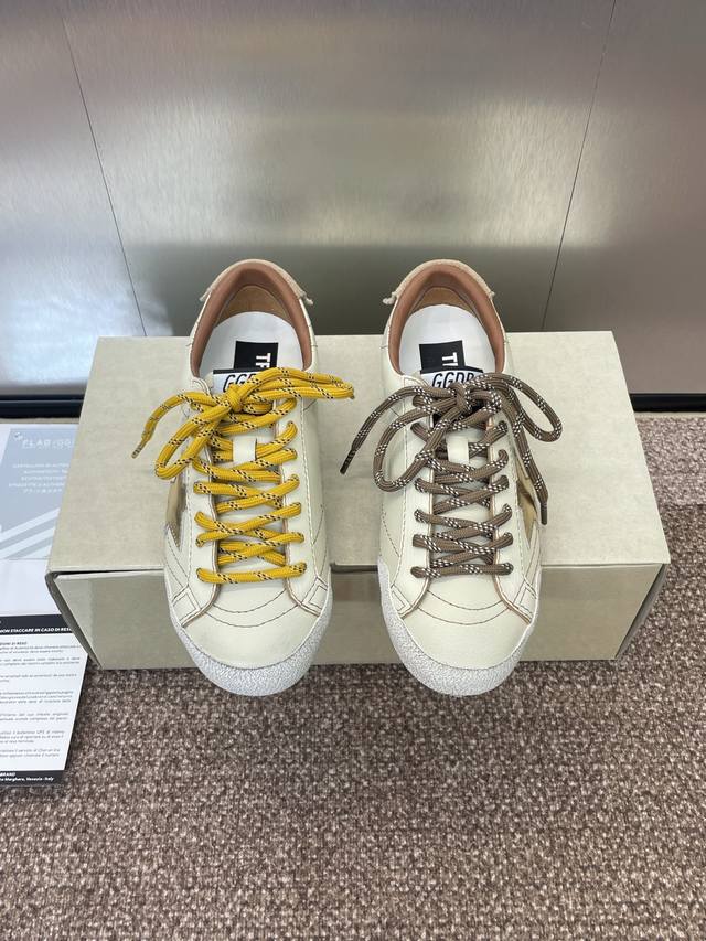 工厂P价P Golden Goos* 2025春夏新色平底系带德训休闲阿甘女鞋 Ggdb 经典圆头拼色字母Logo做旧滑板内增高运动鞋 材质：鞋面原版定制小牛皮