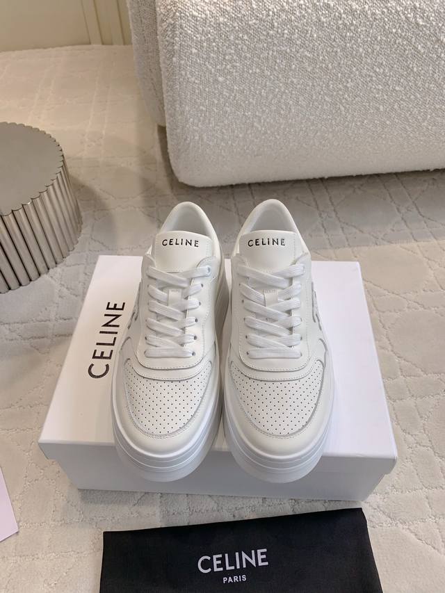 出厂价P Celin*新款厚底鞋 经典配色 百搭不过时 上脚秒变大长腿 鞋面牛皮 内里透气网面 原版开模大底 尺码35-39