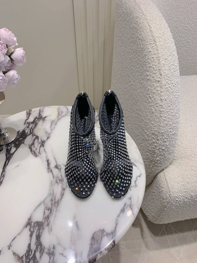 出厂价P Dolce & Gabban*新款网眼水钻高跟袜靴 Bling Bling精致闪耀 性感神秘又妩媚动人 永远仙气十足的水钻精致闪耀 展现独特的细节与耀