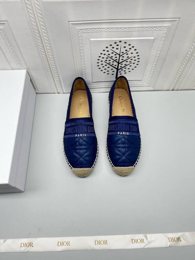 上新 ，25Ss Dior Granville草编鞋印花图案顶级 鞋面：饰以“Christiandior”棉质刺绣 工艺：纯手工缝制麻绳大底 内里：进口柔软透气