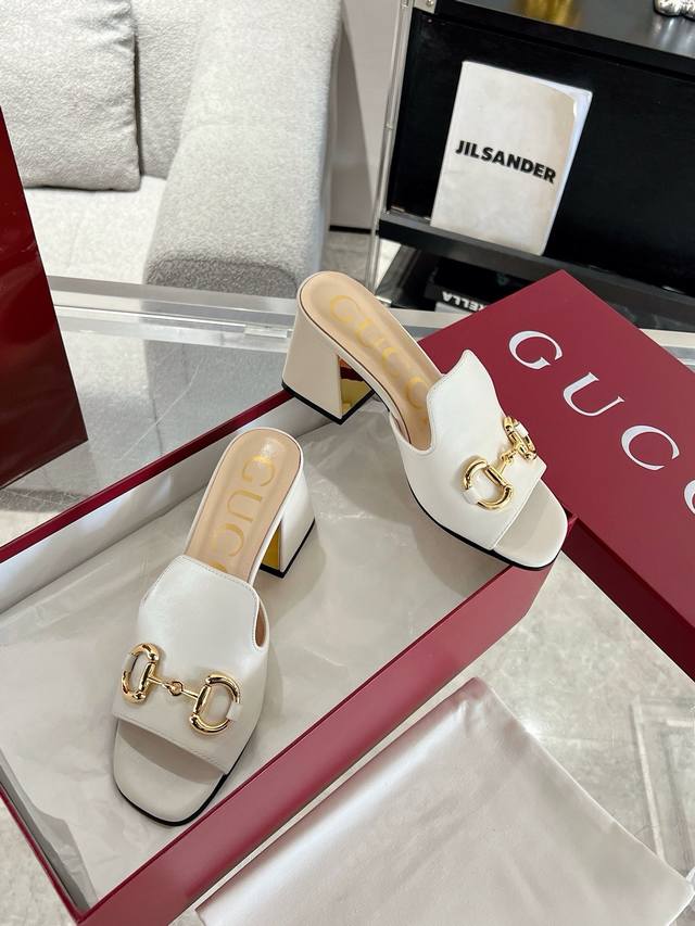 Gucci 马衔扣高跟拖鞋 顶级版 春夏网红必备拖鞋 Yp一比一还原，所有细节 材质 舒适度 全部跟原版一样了 刻度98%。意大利真皮大底码数：35-41 40
