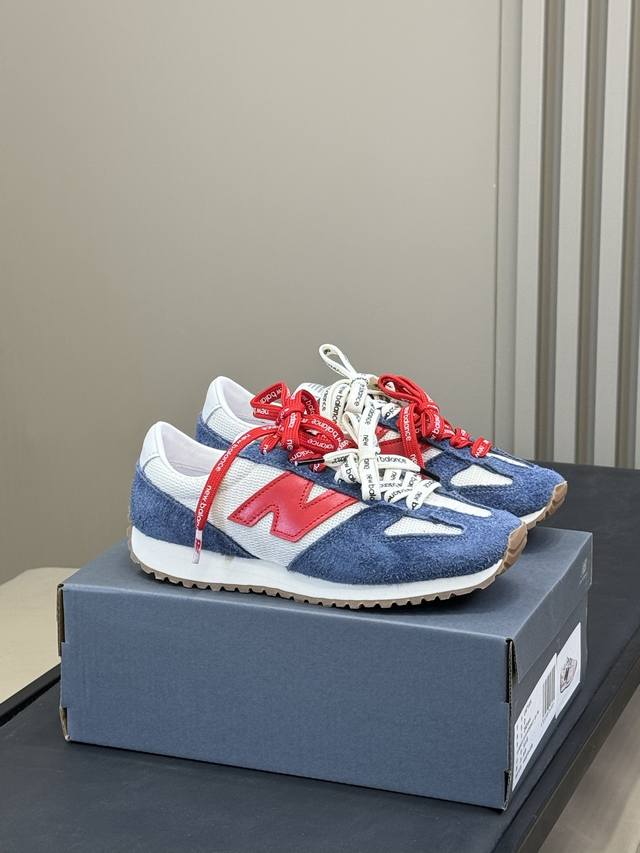 男340New Balance Warped Runner“Nb新版 990 Warped Runner鞋款的设计灵感源自于 Newbalance经典的990