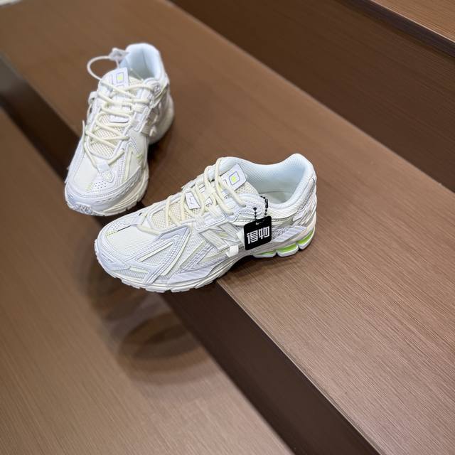 纯原 夜光贵101906系列New Balance休闲鞋 #采用轻质牛剖革拼接透气网眼衬垫织物鞋面材质 T-Beam大底提供足步弓支撑，保持步态稳定 后跟搭载外