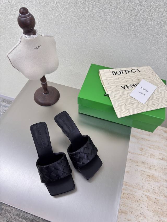 Bv Parco 女士穆勒拖鞋 系列 高跟9Cm 15 毫米级 编织单鞋 真皮手工编织 黑色编织 这款经典款 简直Bv最新天花板啦 彩色百搭 简约一块皮15毫米