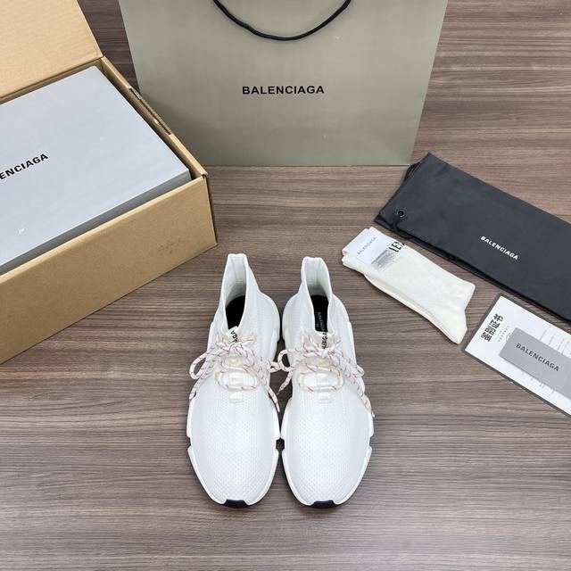 顶级Balenciaga巴黎世家毛线飞织靴 升级版推出Speed 1.0 版本全新袜子鞋原厂货 绝非通版 袜子部分可以把脚背和脚踝完全包裹起来， 鞋面是原版飞织