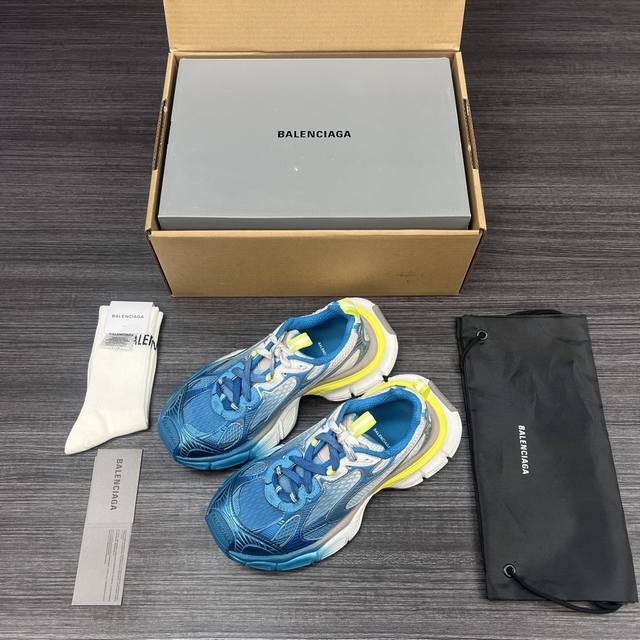 纯原版本Balenciaga Phantom Sneaker 巴黎世家全新做旧3Xl 十代做旧渐变蓝潮流跑鞋 在延续 Track Trainer 户外轮廓和复杂