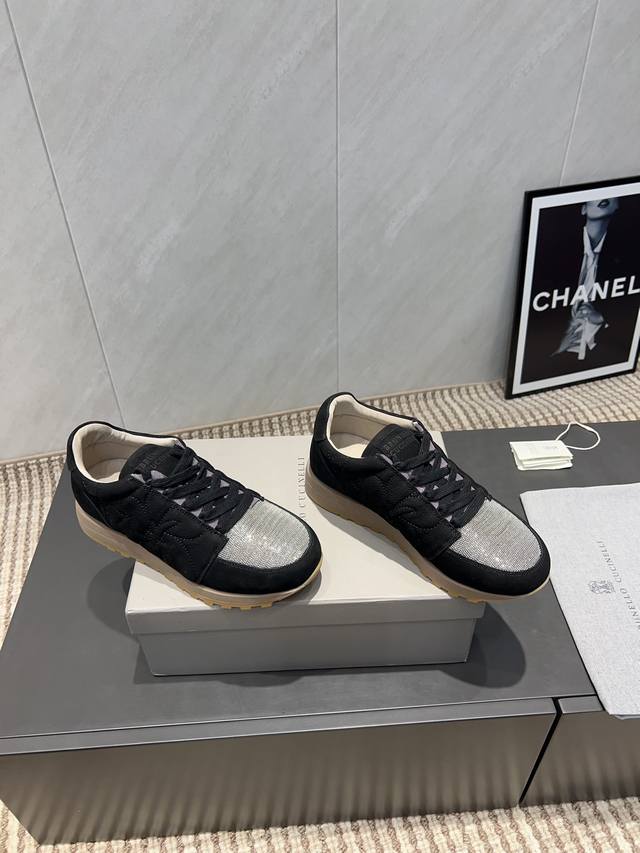 出厂： 独家顶级版本 Brunellocucinelli 2025 Vs 新款运动休闲系列 Brunellocucinelli休闲运动鞋 原版定制 穿着它轻盈舒