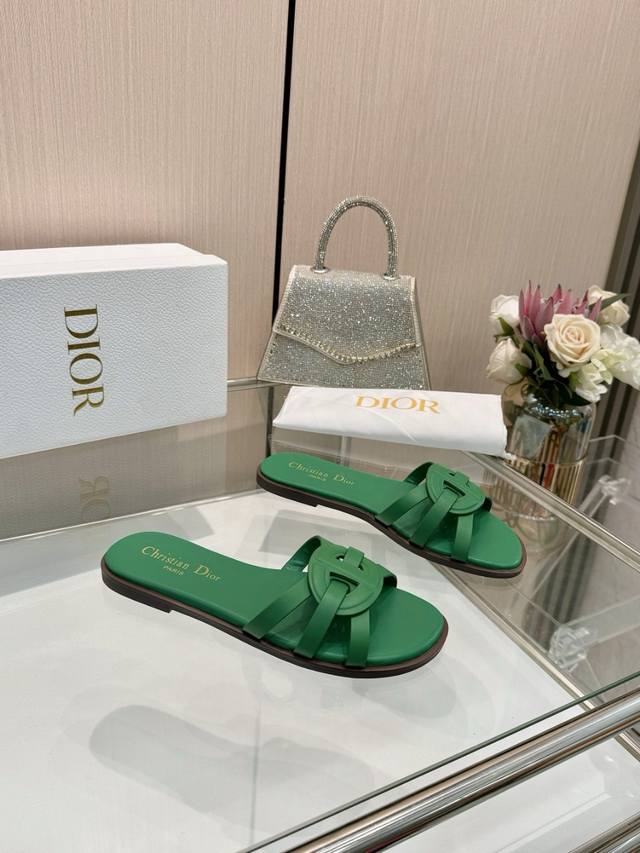 Dior 迪奥新款，9色可选，牛皮面料，码数35-42， ，皮底