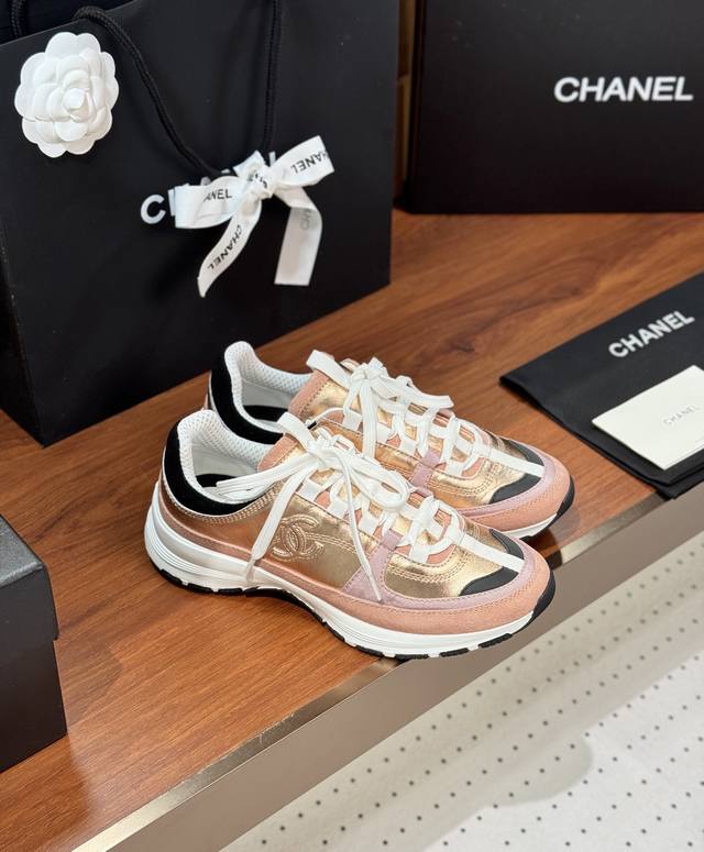 2025Sschane 早春Sneaker系列小香熊猫厚底休闲鞋运动鞋板鞋 火爆全球百搭神鞋 顶级原版复刻 老外订单精工手作高品质 ▲ 鞋面进口原版定制头层牛皮