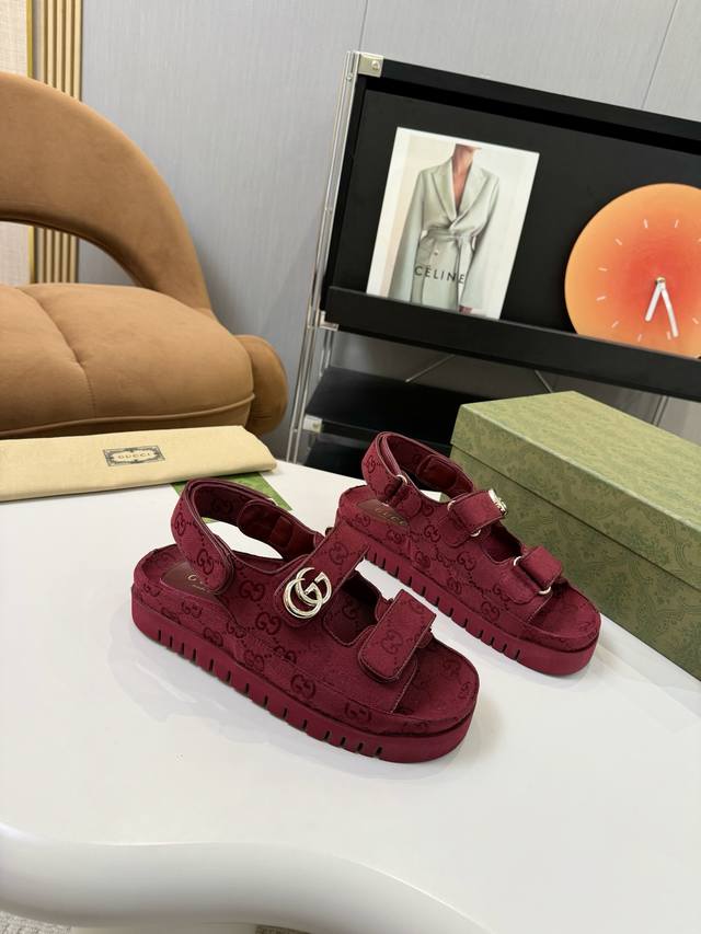 上新啦！ Gucci2025官网新款魔术贴厚底凉鞋整双鞋子采购Zp开发打造，全部定制材料，独家开模大底Tpu大底，细节全部对版出货。码数:女35-40 男39-