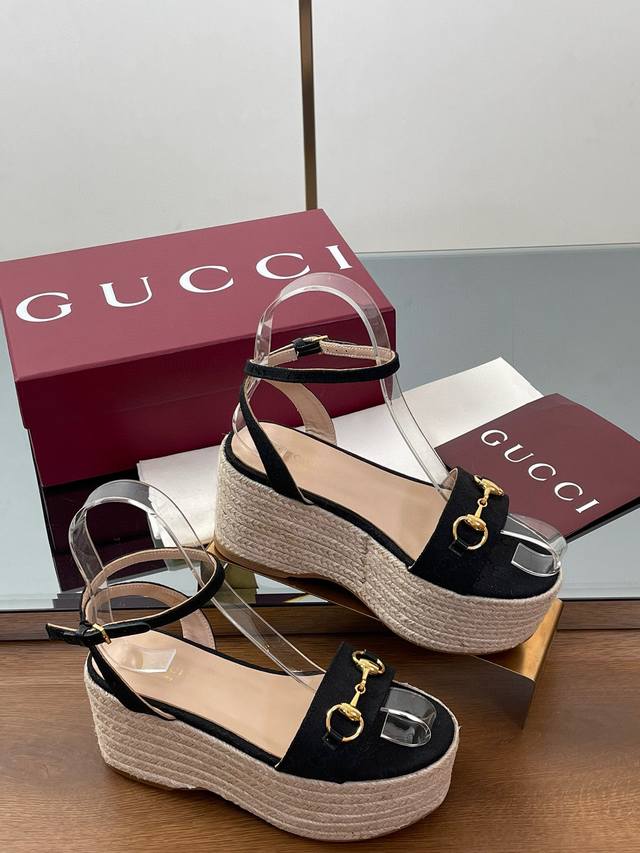 Gucci古奇25新新款 Gg家马衔扣草编厚底凉鞋 正码:35-39订做40.41.42