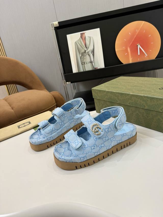 上新啦！女款 ，男款 Gucci2025官网新款魔术贴厚底凉鞋整双鞋子采购Zp开发打造，全部定制材料，独家开模大底，Tpu大底，细节全部对版出货。，码数:女35