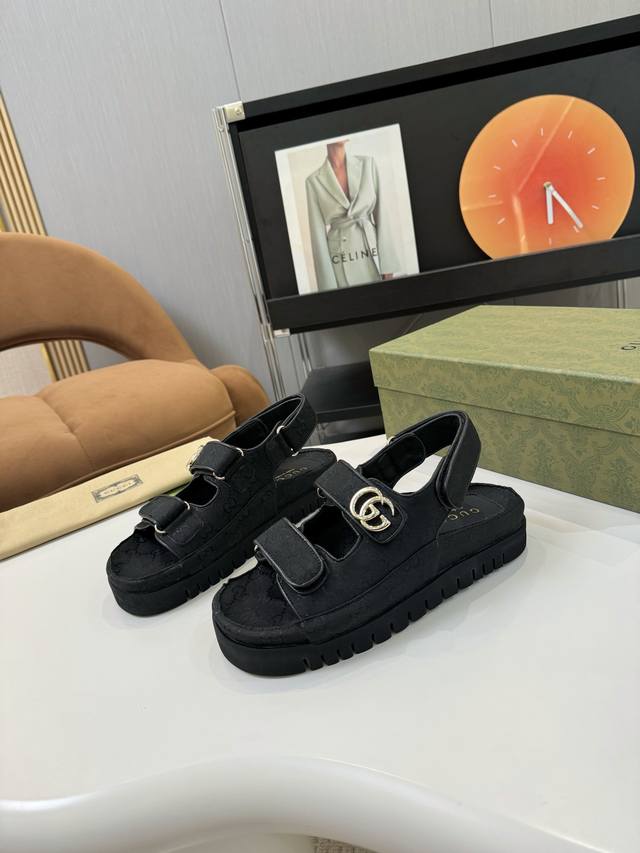 上新啦！女款 男款 Gucci2025官网新款魔术贴厚底凉鞋整双鞋子采购Zp开发打造，全部定制材料，独家开模大底Tpu大底，细节全部对版出货，。码数:女35-4