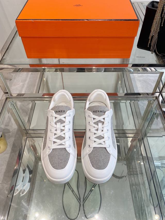 女 男420 Hermes 爱马仕 情侣款H系带厚底运动鞋板鞋 顶级品质 工艺极致，同步专柜上新.鞋子的每一个细节都特别用心，相当惹眼，雅致的拼接元素，凸显不俗