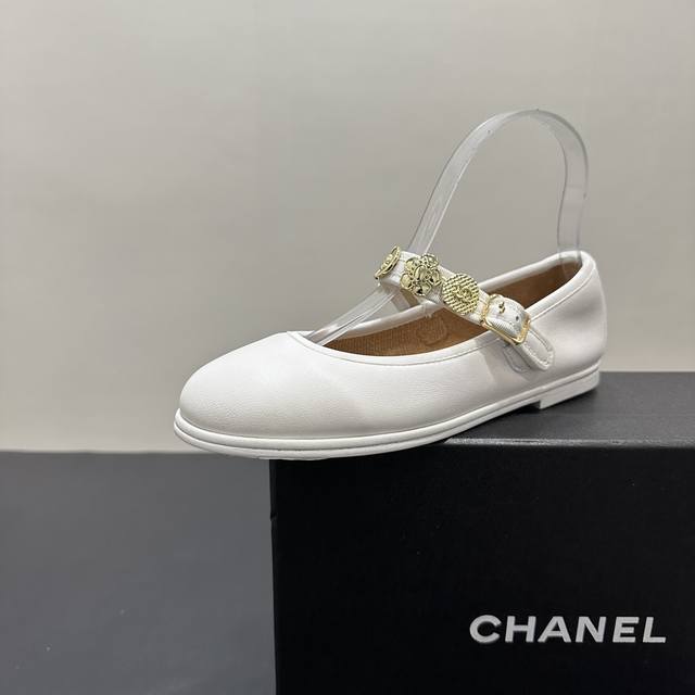 Chanel 香奈儿小香风2025香奈儿玛丽珍平底单鞋，春秋季香家必备爆款，女神系列，拥有香家特色优雅名媛气质，超级耐看，让人无法抗拒，心动Ing 鞋面羊皮或原