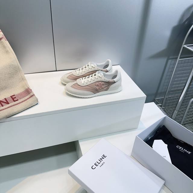 高品质出厂 ！顶级品质Celine赛琳25春夏最新款Racer系列 阿甘鞋休闲鞋运动鞋小白鞋！ 超多明星时尚博主种草 阿甘鞋鞋型设计经典永不过时 酷帅又百搭无论