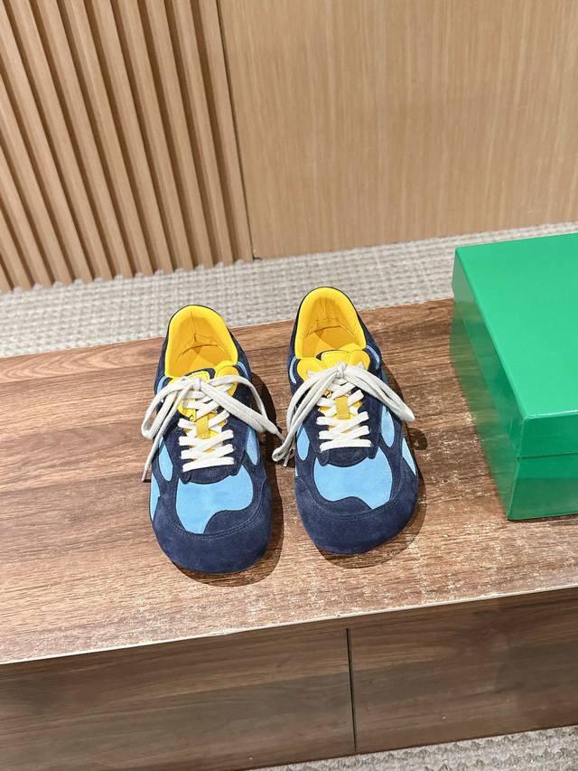 葆蝶家# ##系列情侣款复古休闲运动鞋 定制牛反绒材质 羊皮内里 原版开模Tpu大底 内增高3Cm Size : 女35-40 男39-45 女40 男45定做