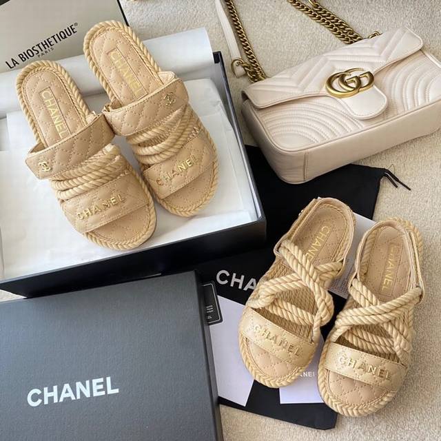 出厂价P 25的绝对爆款！。Coco Chanel总是说：“鞋子是优雅最重要的一部分，一双好鞋可以衬出女士优雅和高贵。市面上最高版本，第一次看到足够搭配你衣柜里