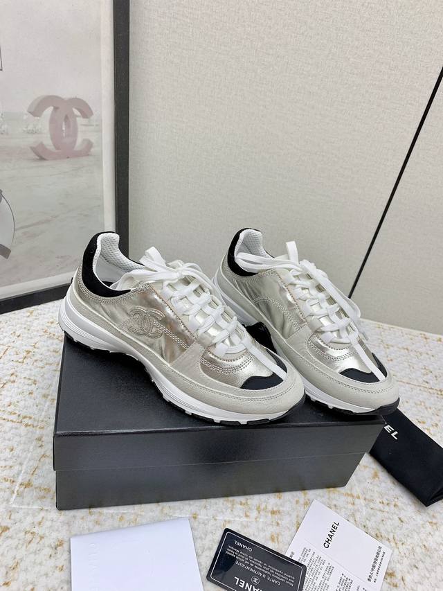 出厂 高版本 Chanel｜香奈儿 25A最新德训鞋 休闲运动鞋 双C跑鞋 专柜同步 专柜非常火爆 非常难买的一款鞋 全网最火的厚底休闲鞋 可想而知小香控不可错