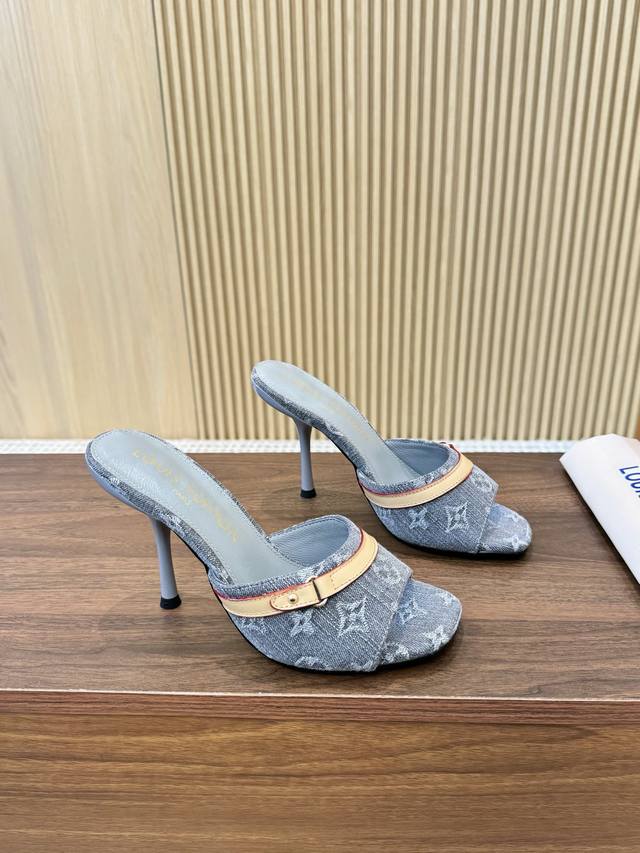 Lv牛仔帆布印花图案高跟9.5厘米，低跟5.5厘米，35-42码， 橡胶底 ，皮底