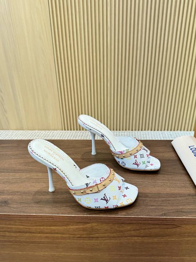 Lv村上隆三彩系列高跟9.5厘米，低跟5.5厘米，35-42码， 橡胶底 ，皮底
