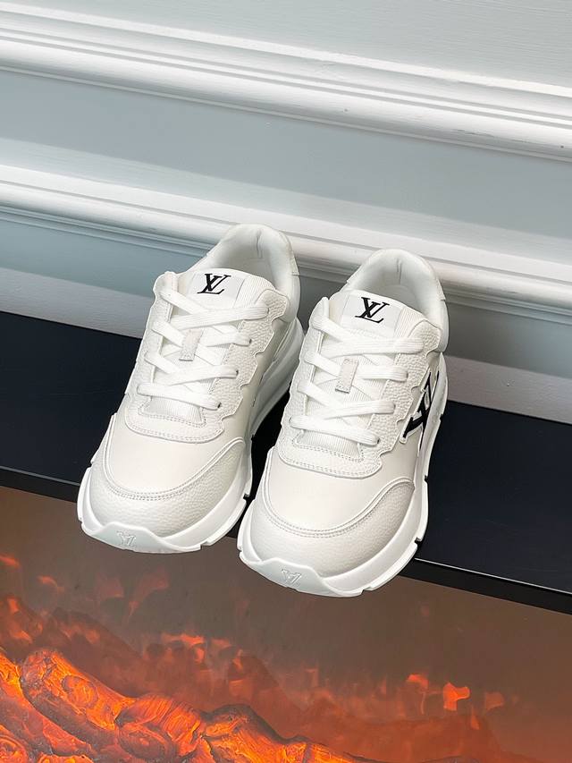 Louis Vuitton 2025春夏高定系列男款运动鞋 顶级代购版本 Lv 字母Logo尖头厚底拼色老爹鞋 鞋面：进口小牛皮 进口羊猄皮 内里：环保透气网眼