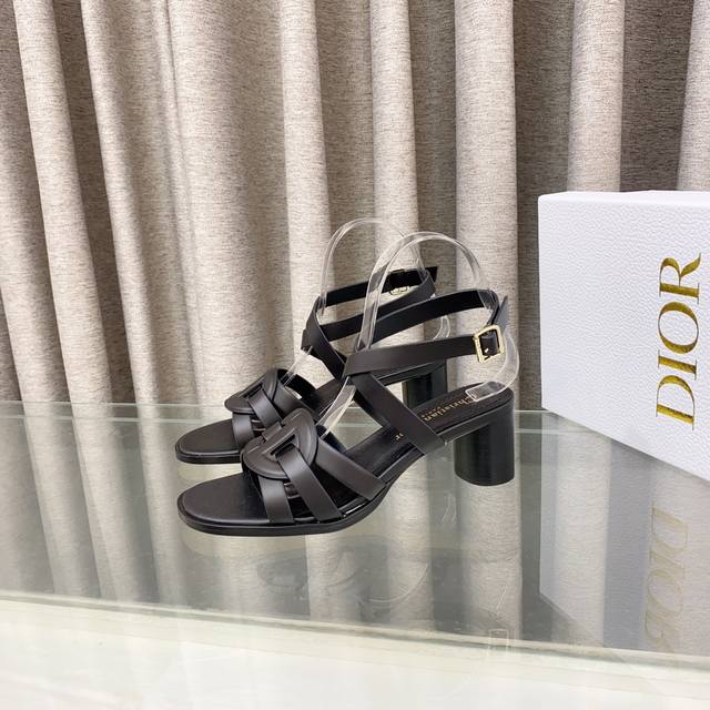 迪奥 Dior 2025 春夏新款 D-Club果冻色镂空叠层交叉带高跟女鞋 Cd字母Logo粗跟方头脚环绑带露趾凉鞋 原版开模 市面顶级版本 材质:鞋面进口小