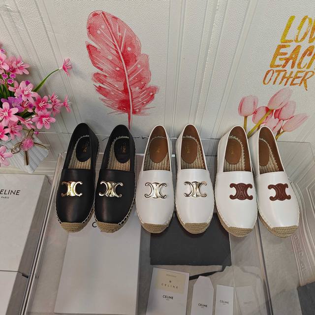冲量价: Celine 赛琳 顶级代购货，最高版本，渔夫鞋 专柜2025早春 新款 Celine羊京字母渔夫鞋系列， 爆款单鞋，上脚很美。 购入正品原版Buil