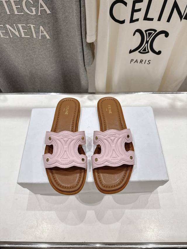高版本出厂 Celine*塞琳2025Ss思琳初夏新款凯旋门Logo凉拖鞋 高级感十足 网红Ins种草神器、非常复古风、气场十足单品、设计风格非常新颖、高档且非
