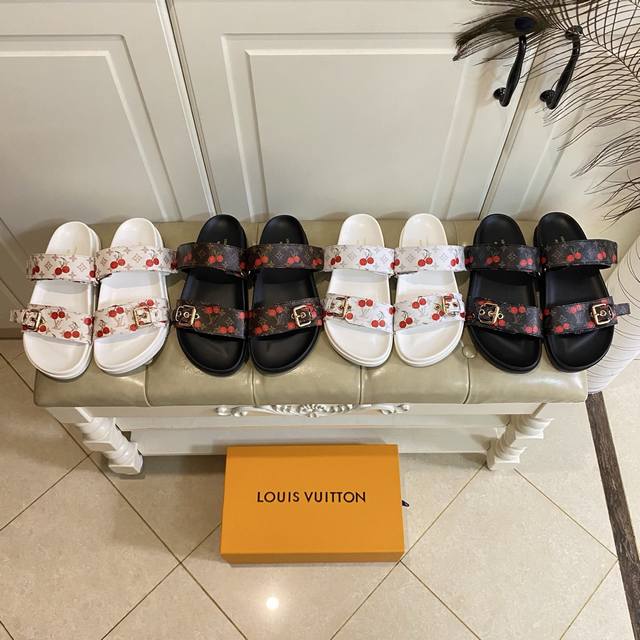 出厂价P ，路易威*Louis Vuitton新款，经典老花印花面，羊皮里，私模原版底，35-40码 41，42码定做不退换