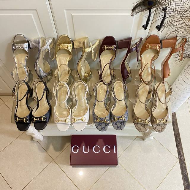 出厂价P ，古奇Gucci高跟凉鞋，牛皮 羊皮 提花布面，羊皮里，跟高6.5Cm，真皮大底，35-39码 40-42码定做不退换