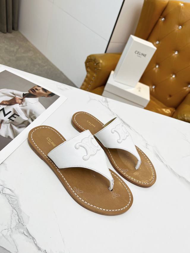Celine 赛琳 25 春夏新品夹脚拖鞋 鞋面采用原版刺绣工艺大底采用原版定制真皮大底一款时尚百搭值得你点燃整个夏季小红薯各大博主纷纷上脚♀ 码数：35-42