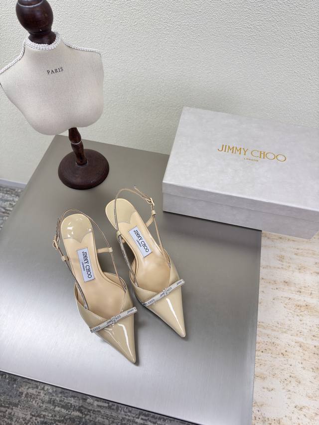 简约织带Logo 后空鞋 25 配饰 系列 Jimmychoo Collins Store 杏色 Jimmy Choo 织带 系列经典之作 最近好多宝宝来到Co