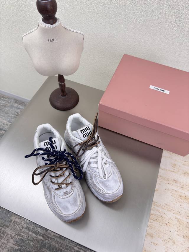 擦色老爹鞋 Miu'miu 舒适运动鞋 水泥灰擦色 对版 厚底 设计 系列 Miu'miu 经典舒适 制作 飞机盒10 原版一致 成型防滑大底 高版本 面料 擦