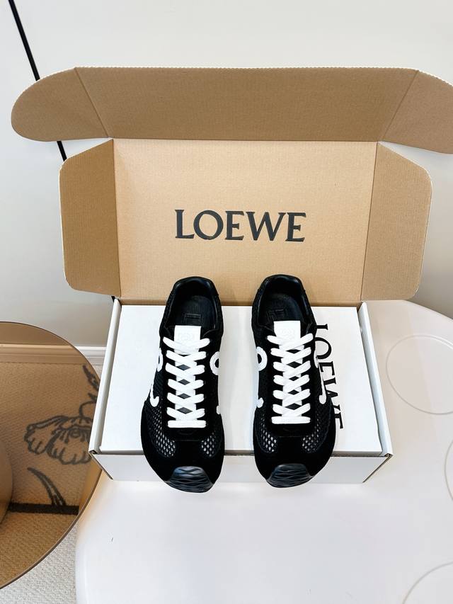 飞机盒10 Loewe 25Ss早春阿甘鞋 德训鞋 运动鞋 情侣款 罗意威拼色运动鞋！极简风格真的做到极致、实在太百搭！随便穿搭就可以很高级、鞋子很轻便！逛街暴
