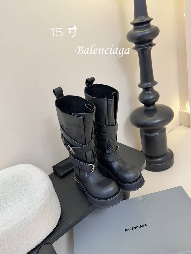 15寸 巴黎世家25Fall Pre-Order New Balenciaga Fw25 Venom Boots By Balenciaga 25年最酷的毒液靴