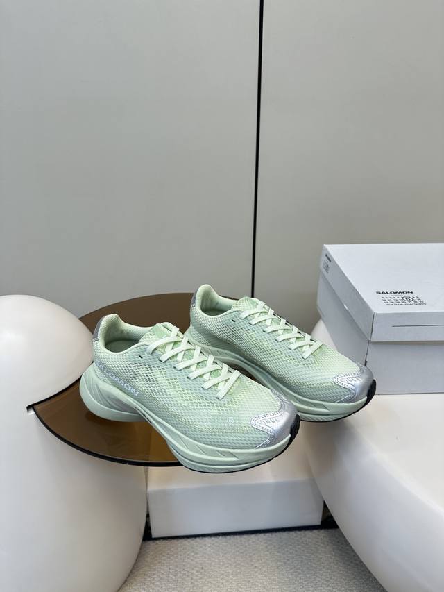 出厂价Pp Mm6Salomon马吉拉联名萨洛蒙出品.王炸情侣款 网纱特料休闲运动鞋！ 原版开发！顶级版本！ 根据人气经典款Xt-4创新结构设计的Mule.添加