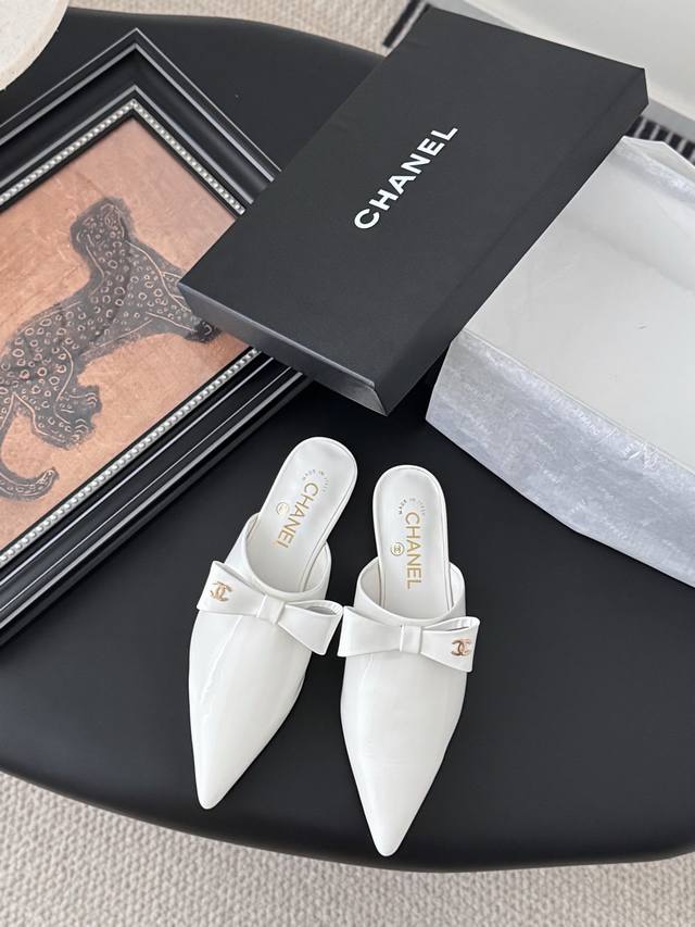 Chanel 25C新款尖头单鞋 绝美玛丽珍系列很难不爱 鞋面真丝 内里羊皮 真皮大底 原版开模五金 Size:35-39 其他码数定做
