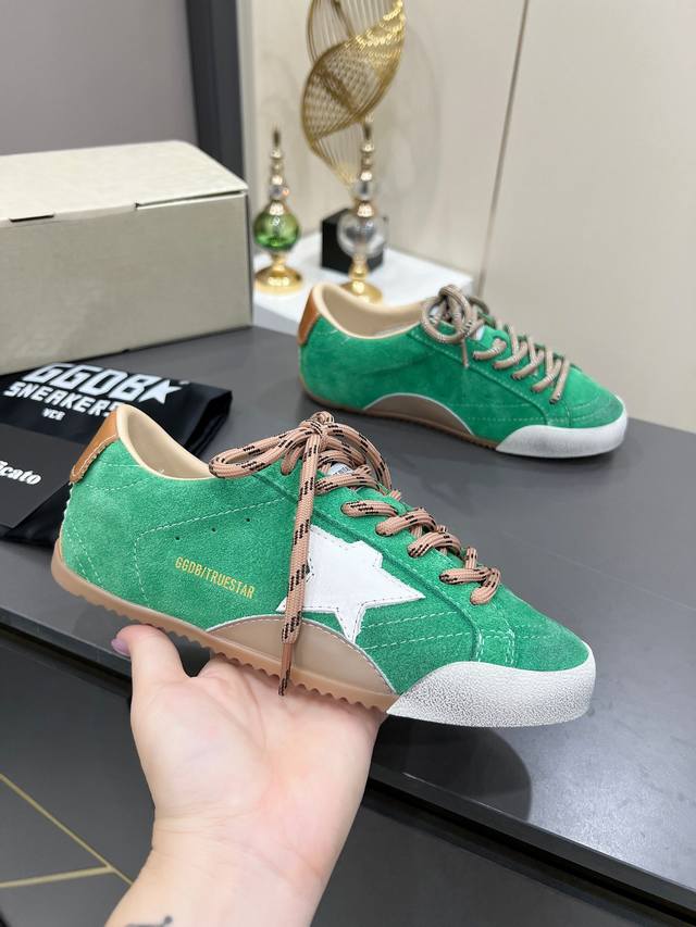 男款+10 Ggdb二代最新星星作旧小脏鞋新款上架 Golden Goose Ggdb百搭两穿休闲鞋双色鞋带，追求“完美的不完美”、品牌标志性的Lived-In