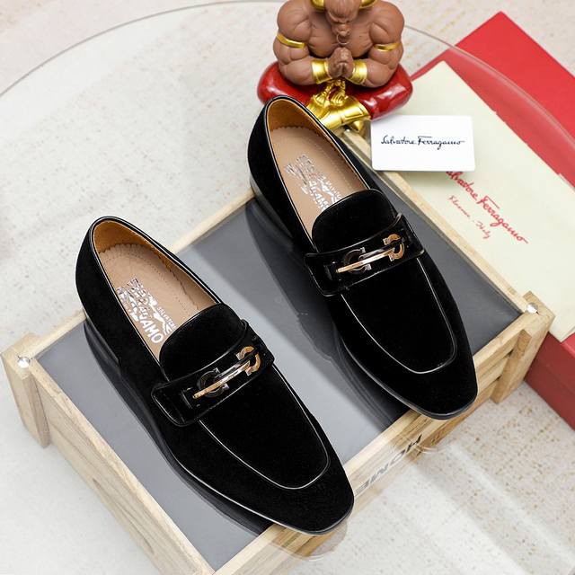 工厂P价 里 Ferragamo 菲拉格慕 爆款时尚休闲鞋官网专柜1:1制作，原版开模好质量看得见，进口高端头层荔枝纹小牛皮，水染皮内里纹路很清优质防水防滑耐磨