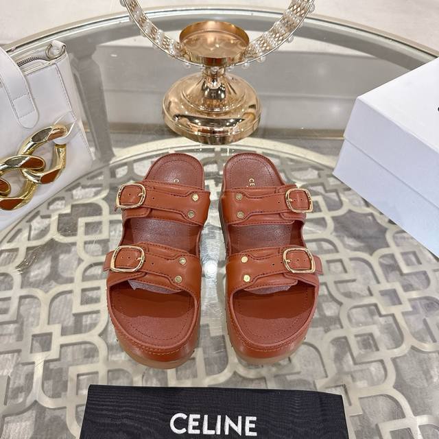 Celine 25Ss春夏新款罗马厚底凯旋门 拖鞋沙滩鞋 度假风必备 赛琳经典款，厚底拖鞋 原版本购入开发 专柜最新 面料：进口羊皮 超级柔软舒适 内里：进口羊